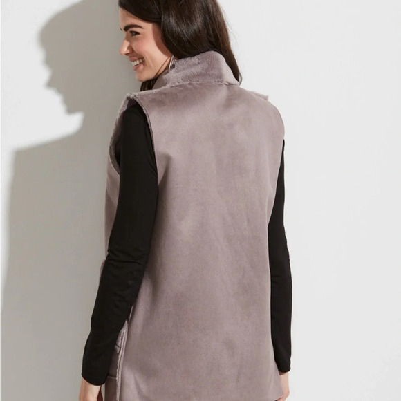Mia & Tess Exclusive Grey Suede Cardigan Vest one size - Picture 2 of 8